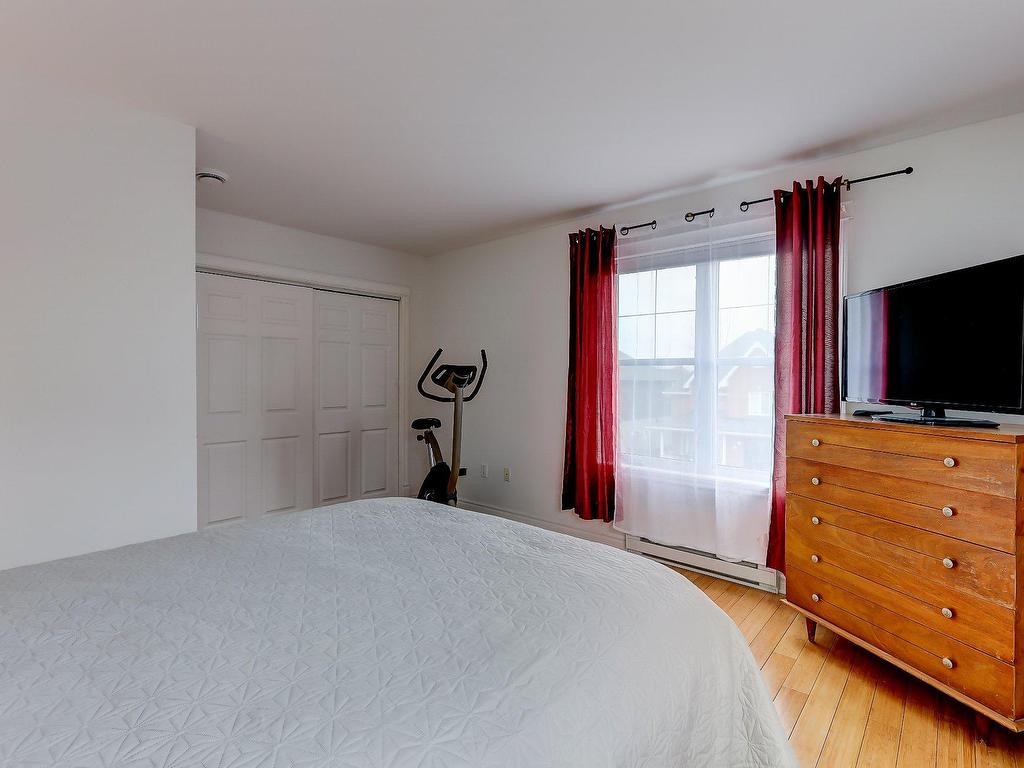 









9


Rue du Grenat

,
Saint-Jean-sur-Richelieu,




QC
J2W0C7

