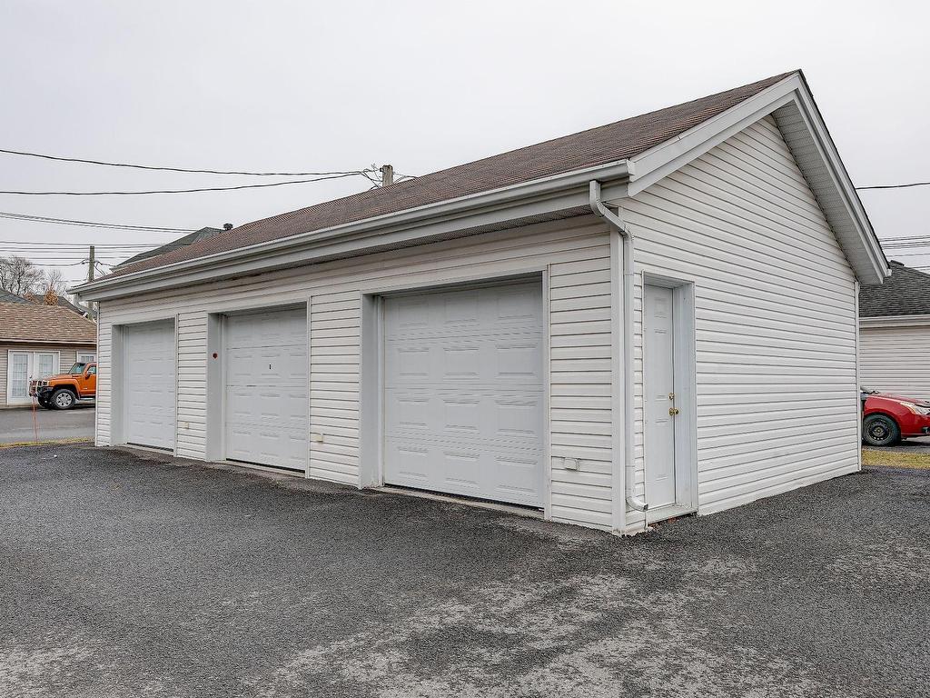 









9


Rue du Grenat

,
Saint-Jean-sur-Richelieu,




QC
J2W0C7

