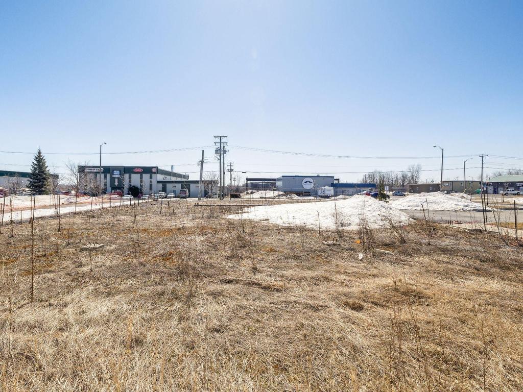 









1725


Rue Atmec

, 106,
Gatineau (Gatineau),




QC
J8R3Y4

