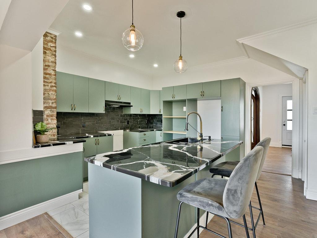 









1056


Rue St-Louis

,
Sherbrooke (Les Nations),




QC
J1H4N8

