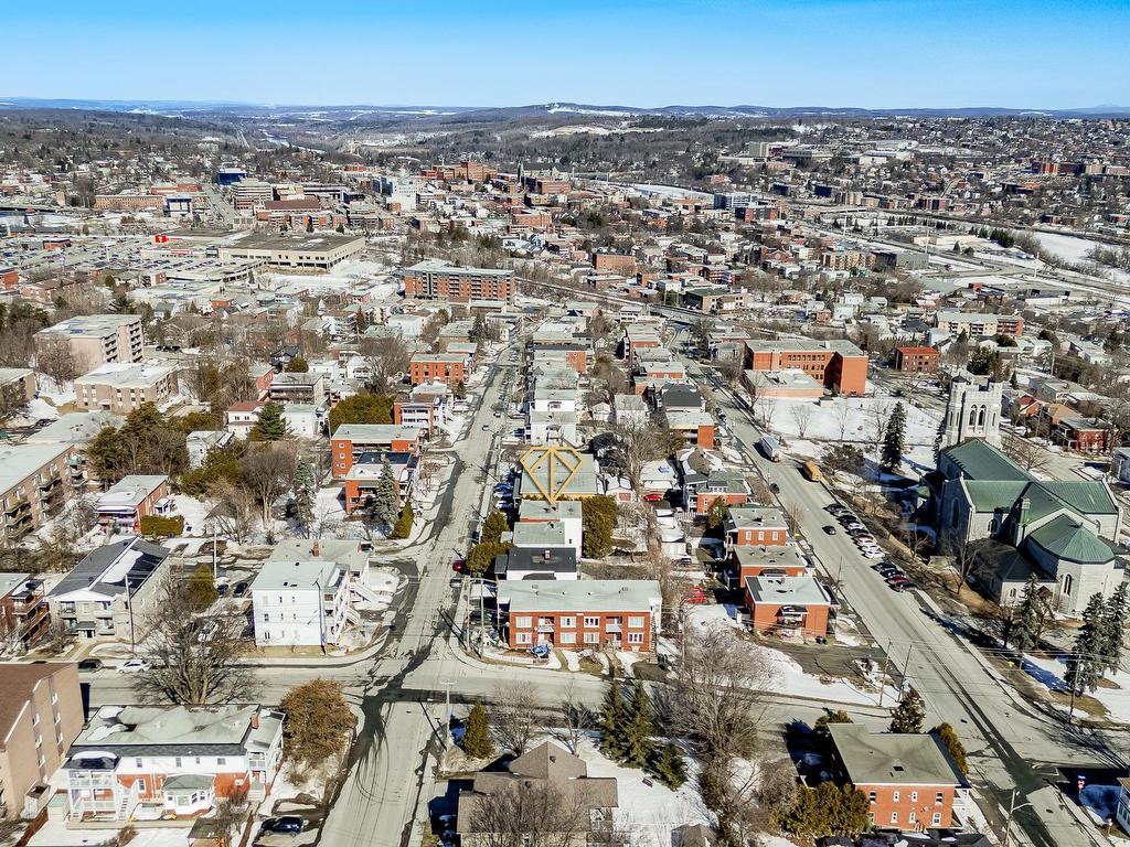 









1056


Rue St-Louis

,
Sherbrooke (Les Nations),




QC
J1H4N8

