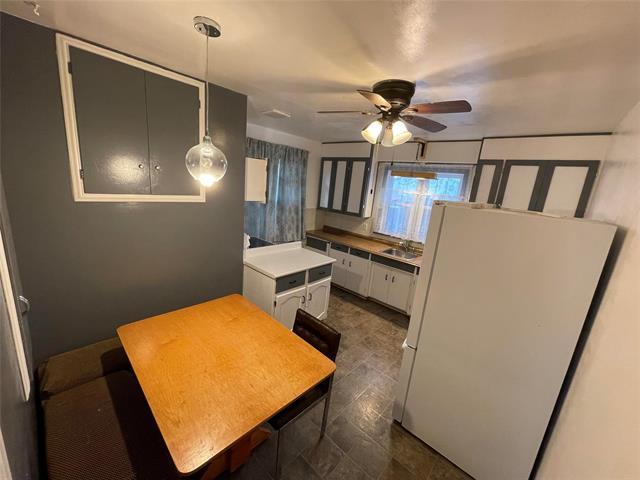 









491


Magnus

AVE,
Winnipeg,




MB
R2W 2C4

