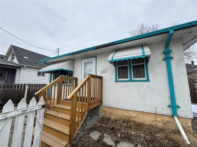 









491


Magnus

AVE,
Winnipeg,




MB
R2W 2C4

