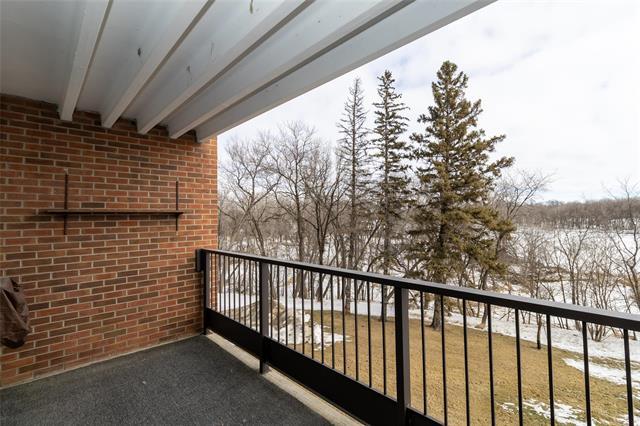 









916


Cloutier

DR, 201,
Winnipeg,




MB
R3V 1W9

