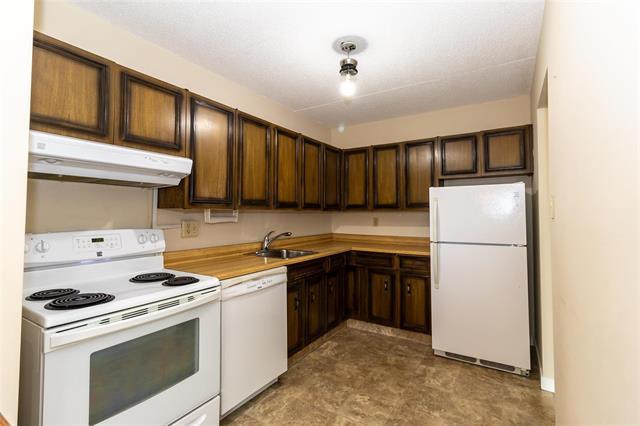 









916


Cloutier

DR, 201,
Winnipeg,




MB
R3V 1W9


