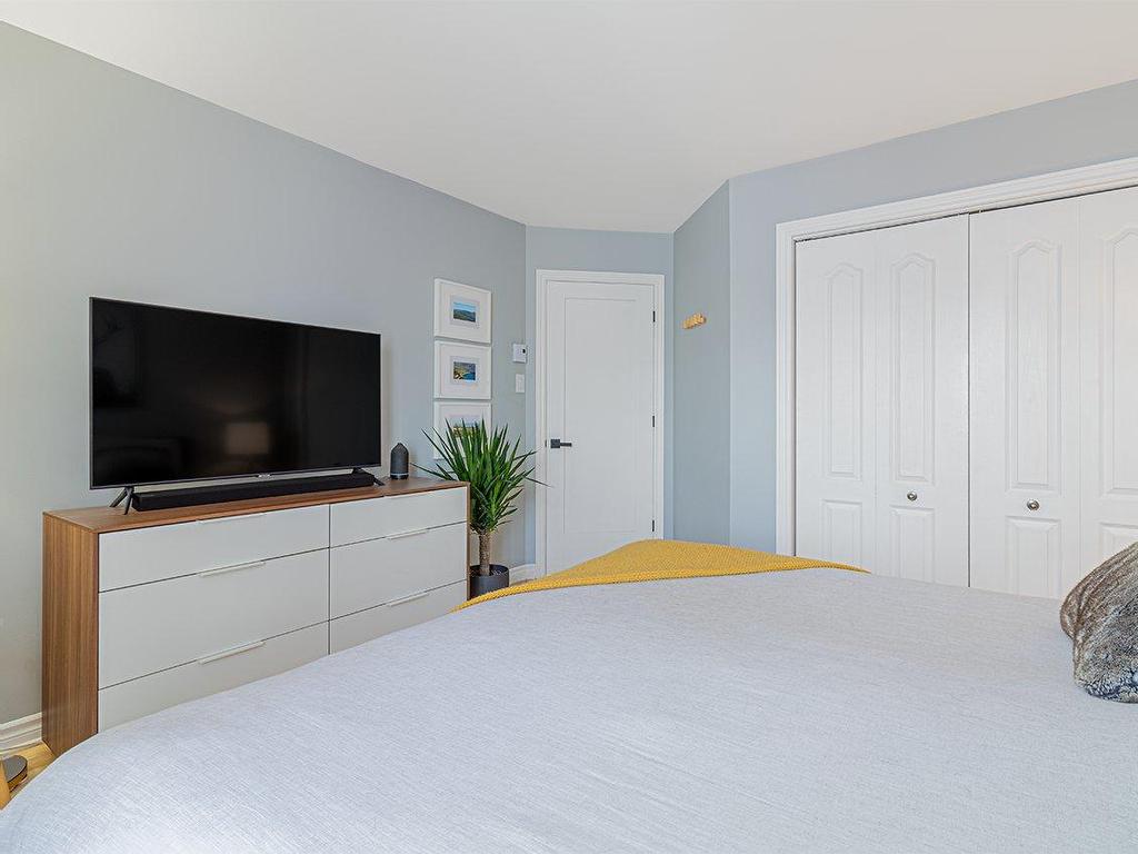 









159


Rue du Bois-Joli

,
Saint-Amable,




QC
J0L1N0

