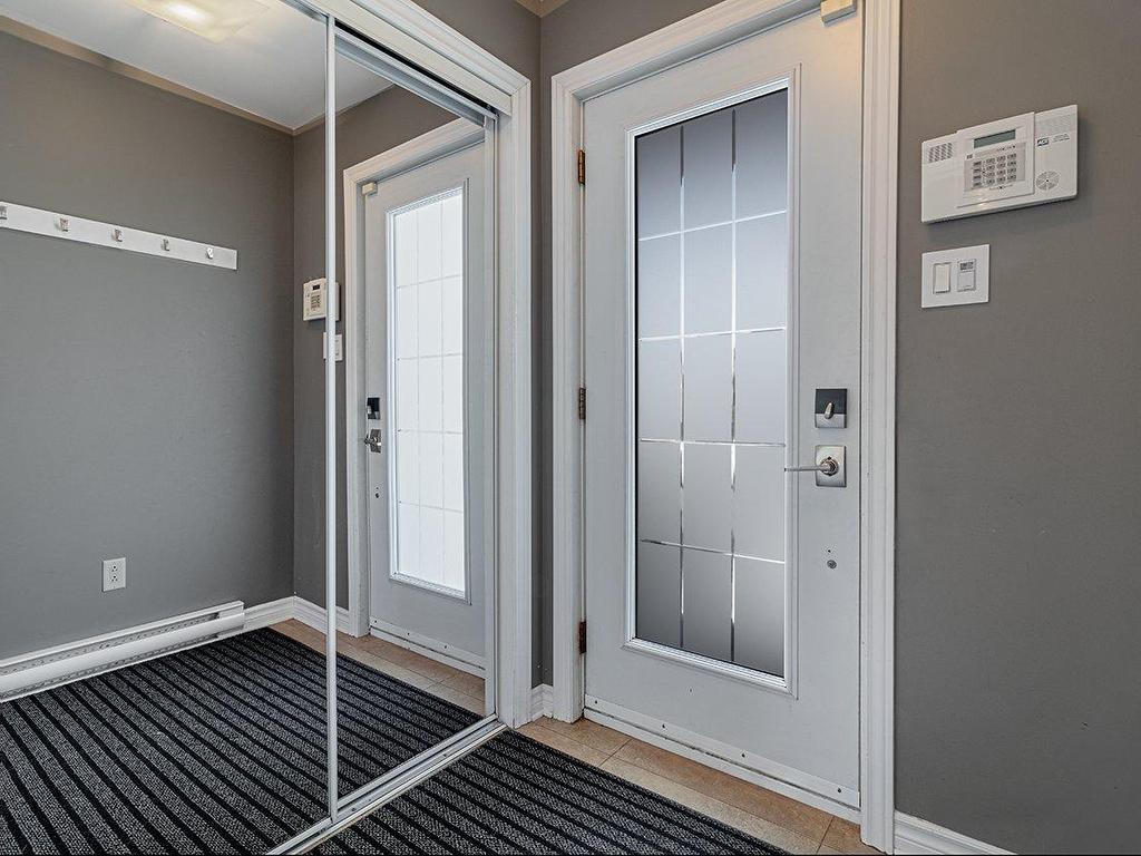 









159


Rue du Bois-Joli

,
Saint-Amable,




QC
J0L1N0

