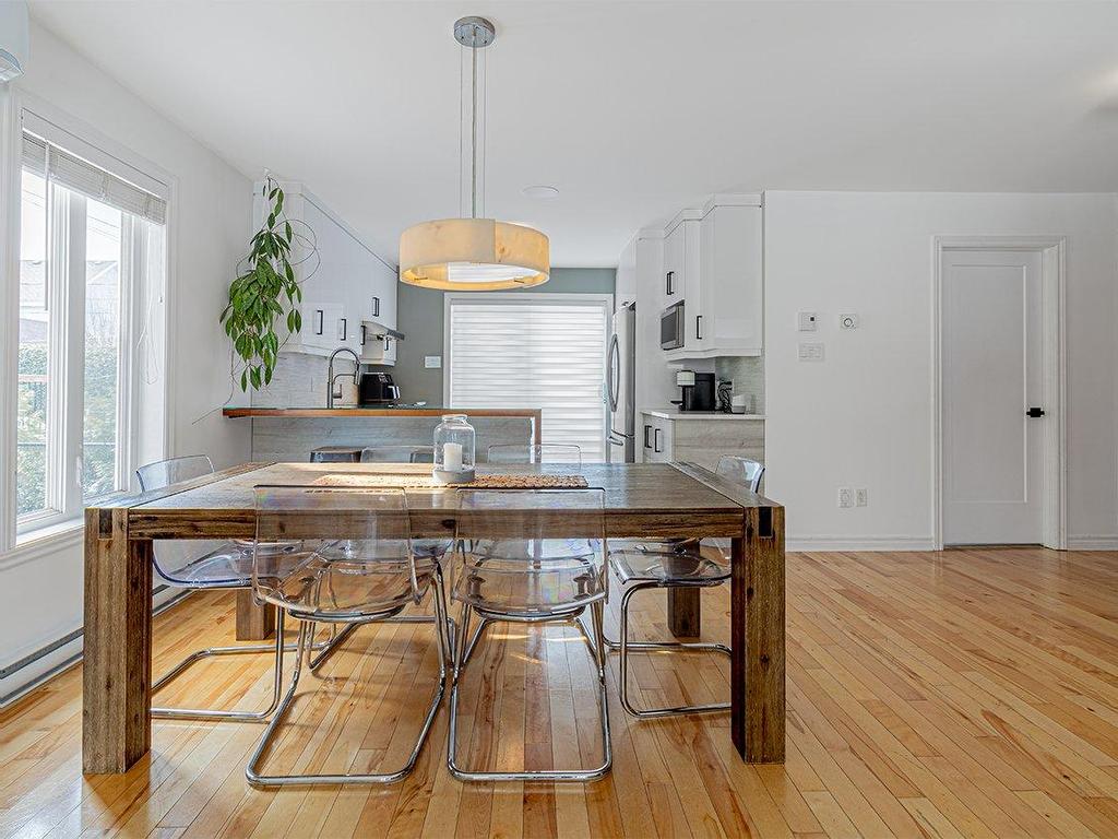 









159


Rue du Bois-Joli

,
Saint-Amable,




QC
J0L1N0

