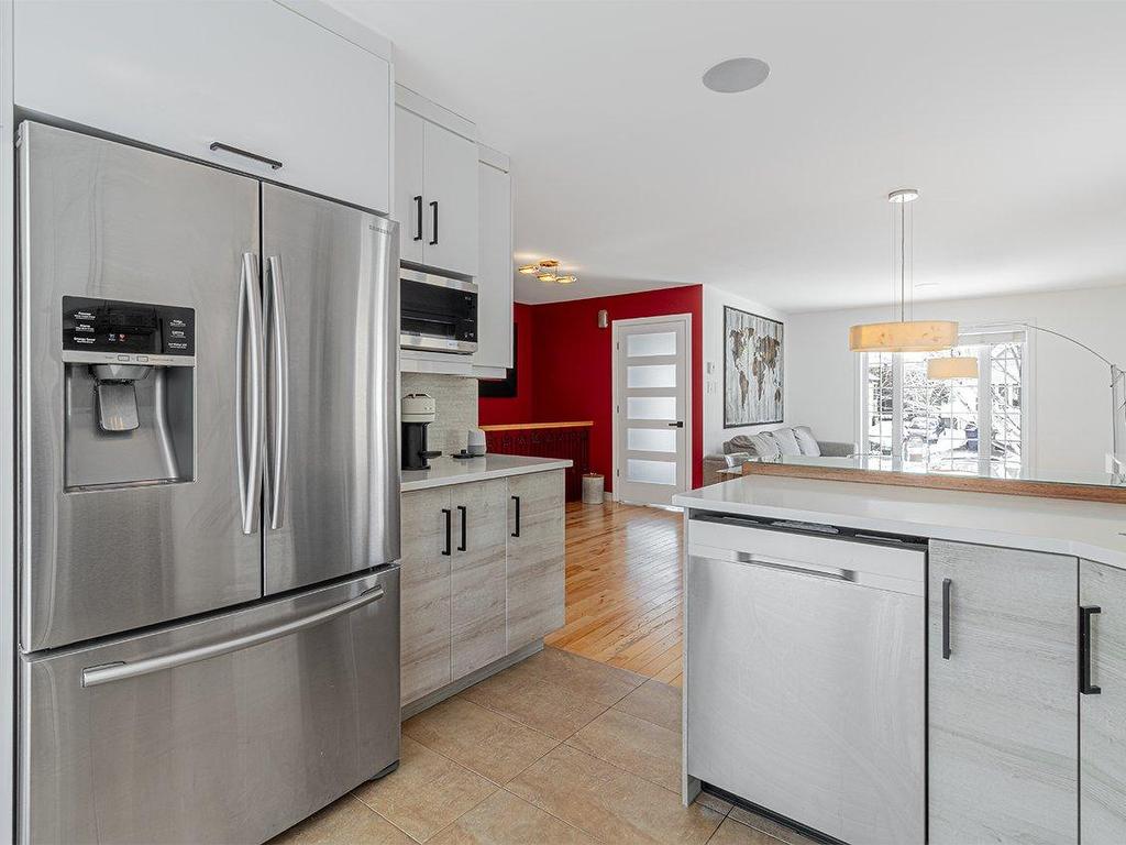 









159


Rue du Bois-Joli

,
Saint-Amable,




QC
J0L1N0

