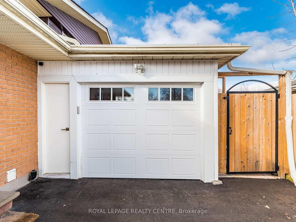 









179


Laurentian

Drive,
Kitchener,




ON
N2E 2G1

