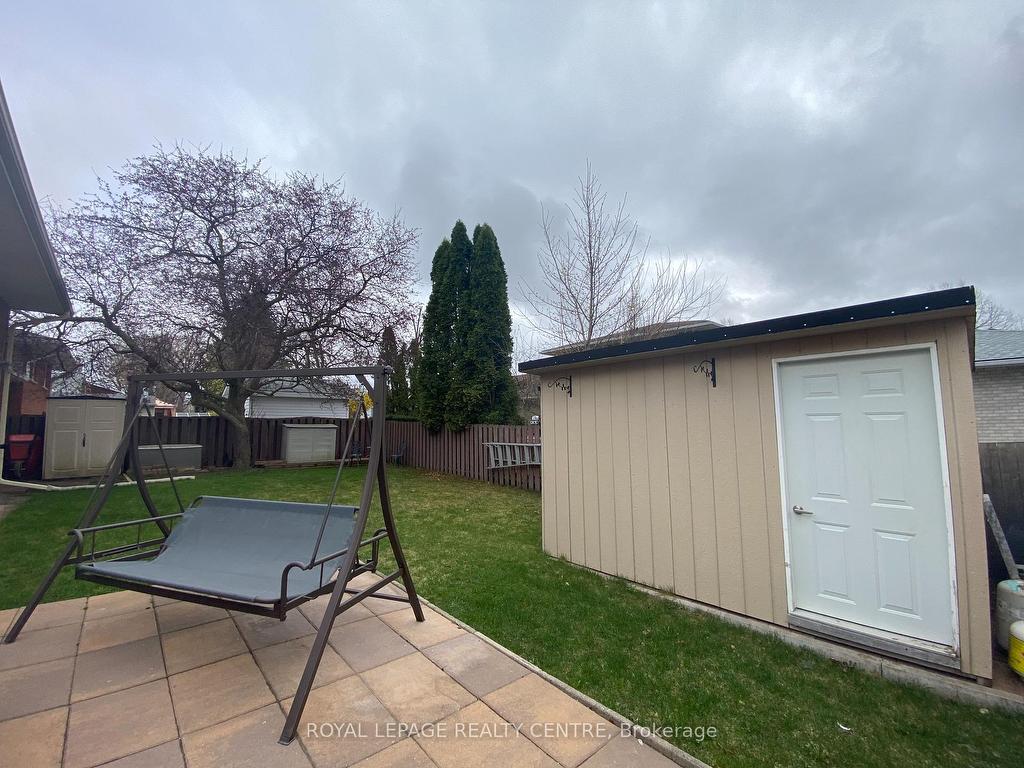 









179


Laurentian

Drive,
Kitchener,




ON
N2E 2G1

