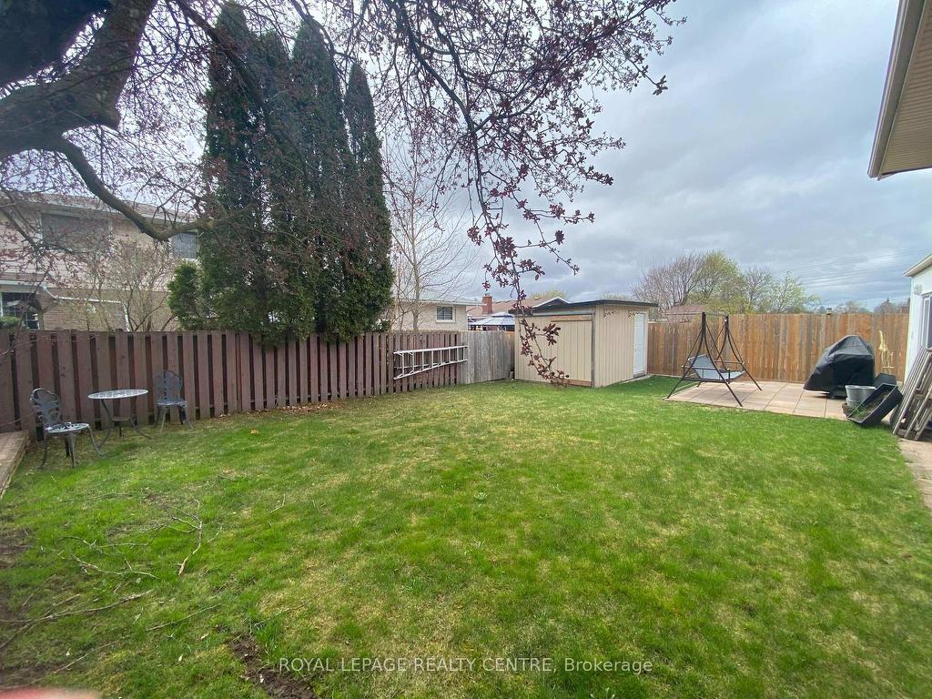 









179


Laurentian

Drive,
Kitchener,




ON
N2E 2G1

