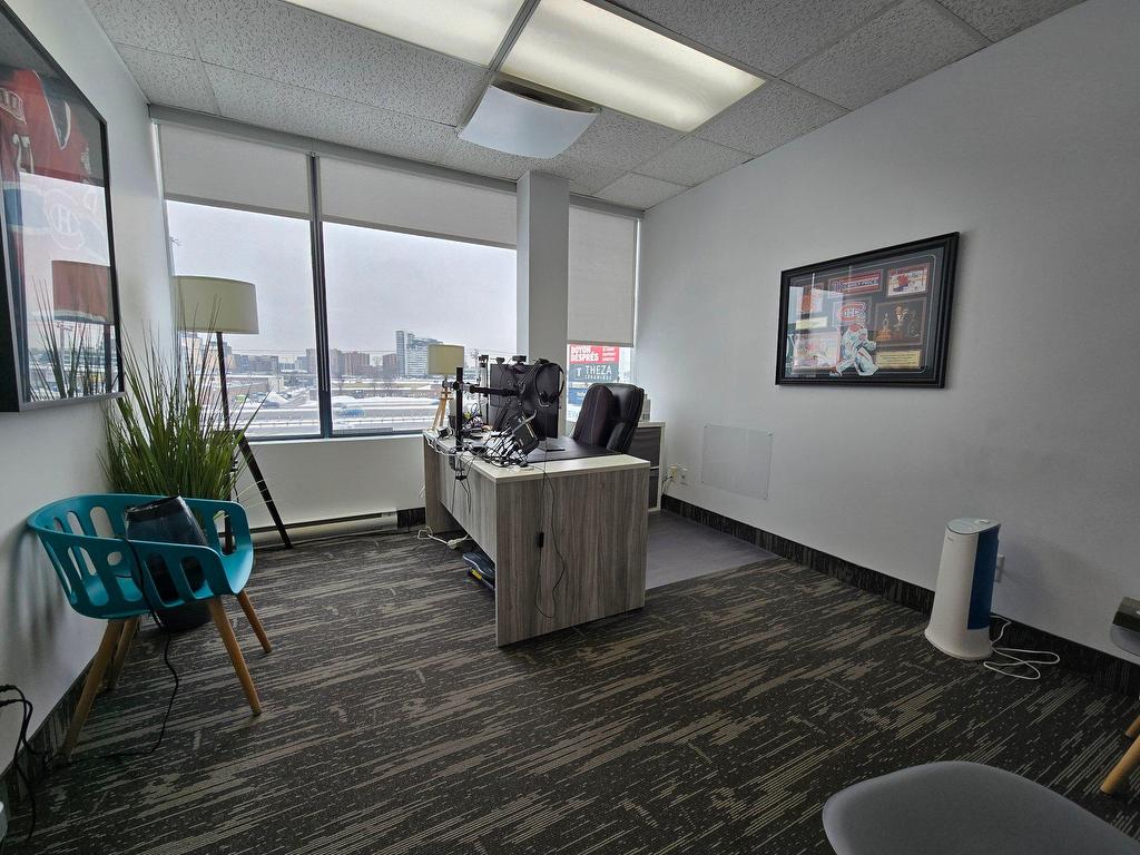 









3221


Aut. Jean-Noël-Lavoie (A-440)

, 205,
Laval (Chomedey),




QC
H7P5P2

