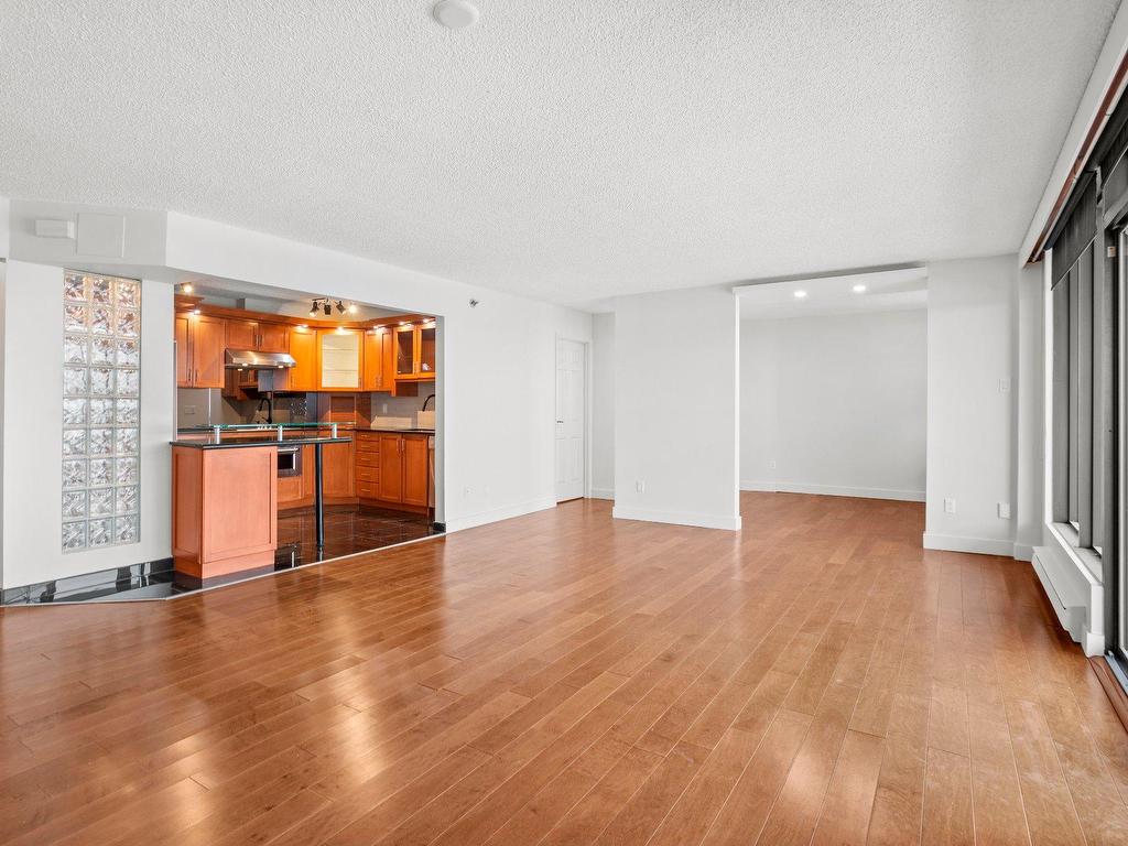 









4300


Place des Cageux

, 1102,
Laval (Chomedey),




QC
H7W4Z3

