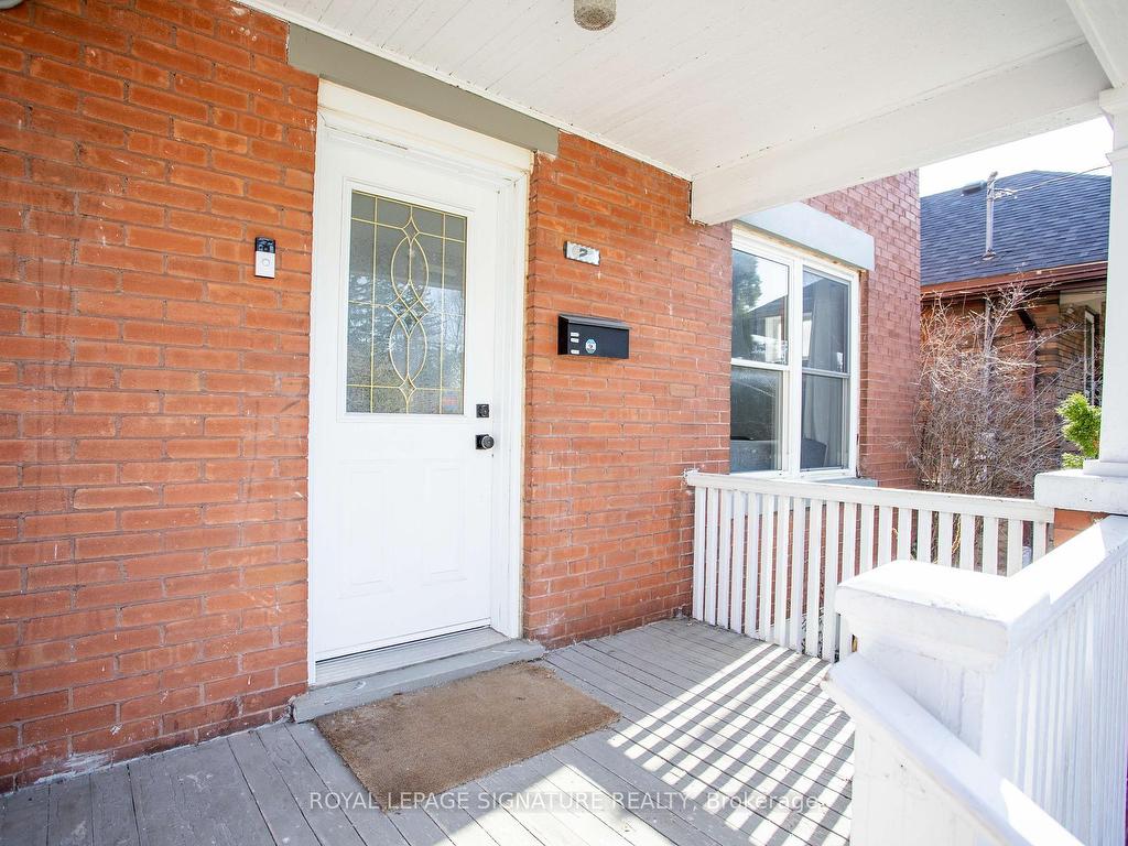 









2


McDonald

Avenue,
London North,




ON
N6G 1B1

