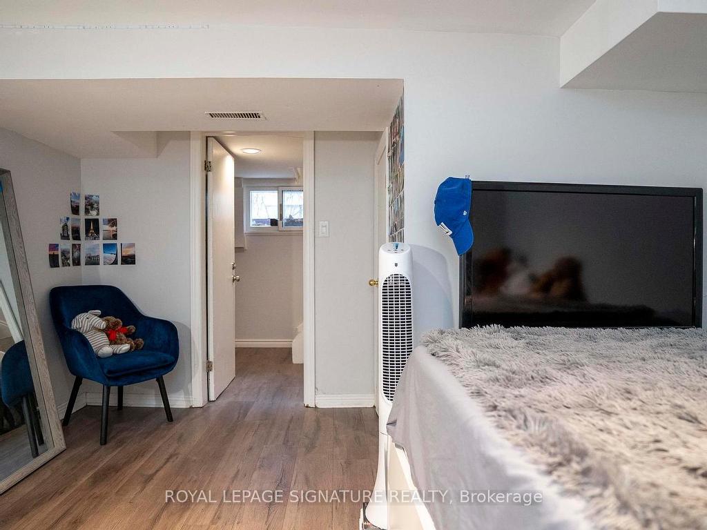 









2


McDonald

Avenue,
London North,




ON
N6G 1B1

