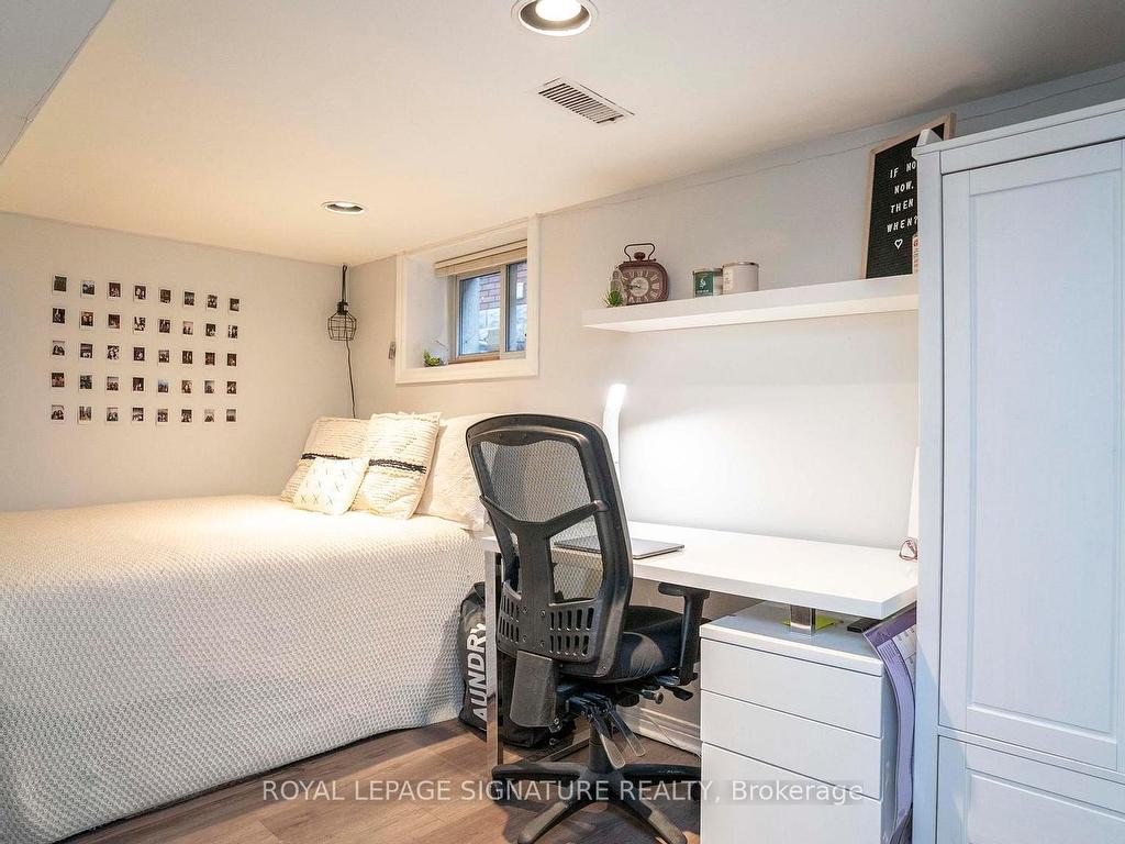 









2


McDonald

Avenue,
London North,




ON
N6G 1B1


