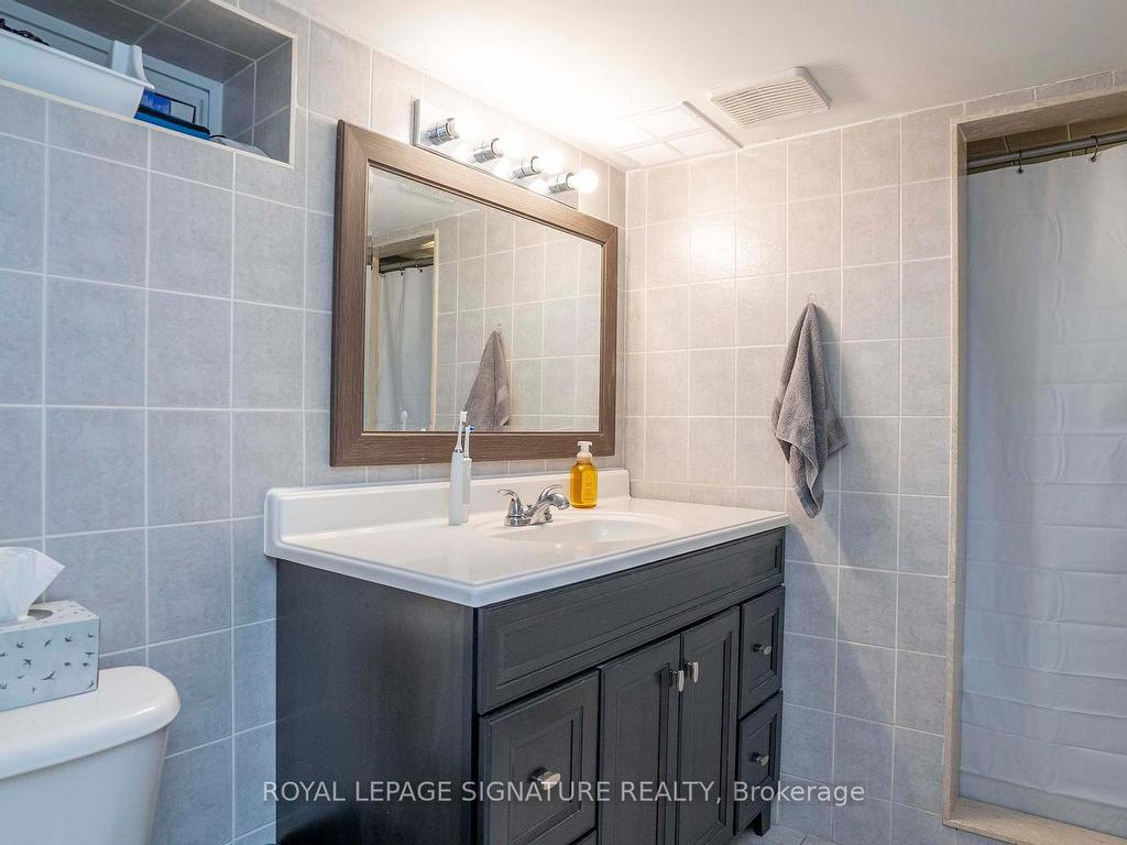 









2


McDonald

Avenue,
London North,




ON
N6G 1B1

