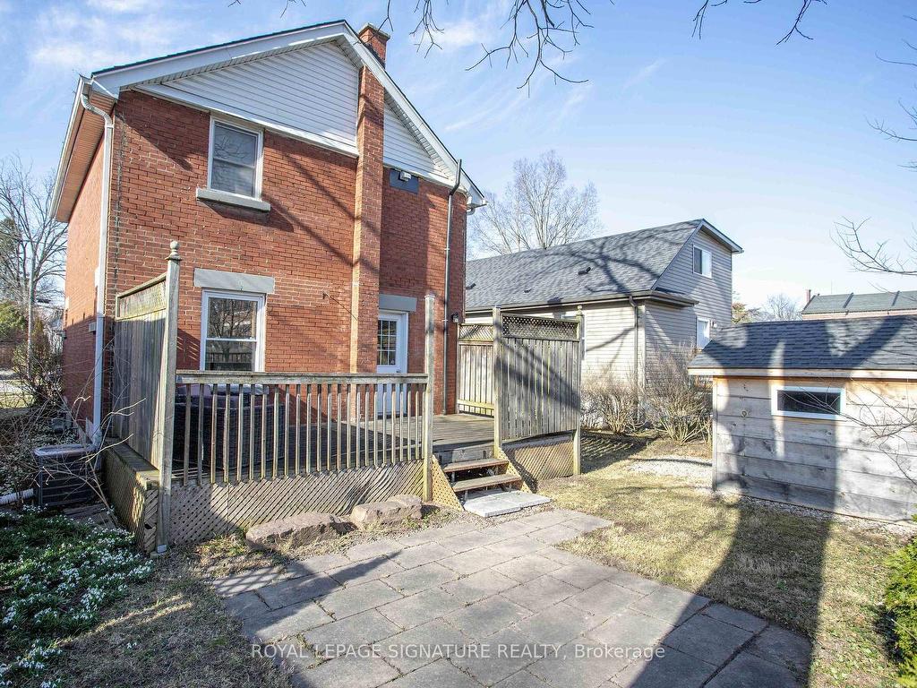 









2


McDonald

Avenue,
London North,




ON
N6G 1B1

