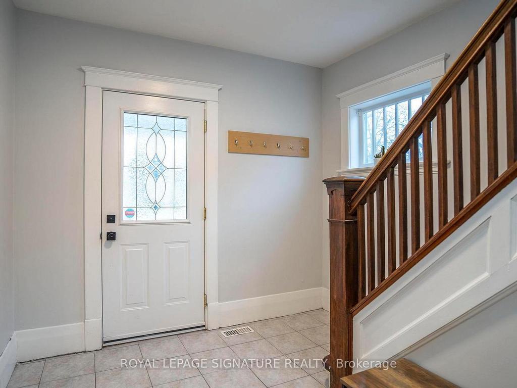 









2


McDonald

Avenue,
London North,




ON
N6G 1B1

