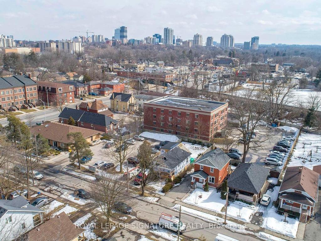 









2


McDonald

Avenue,
London North,




ON
N6G 1B1

