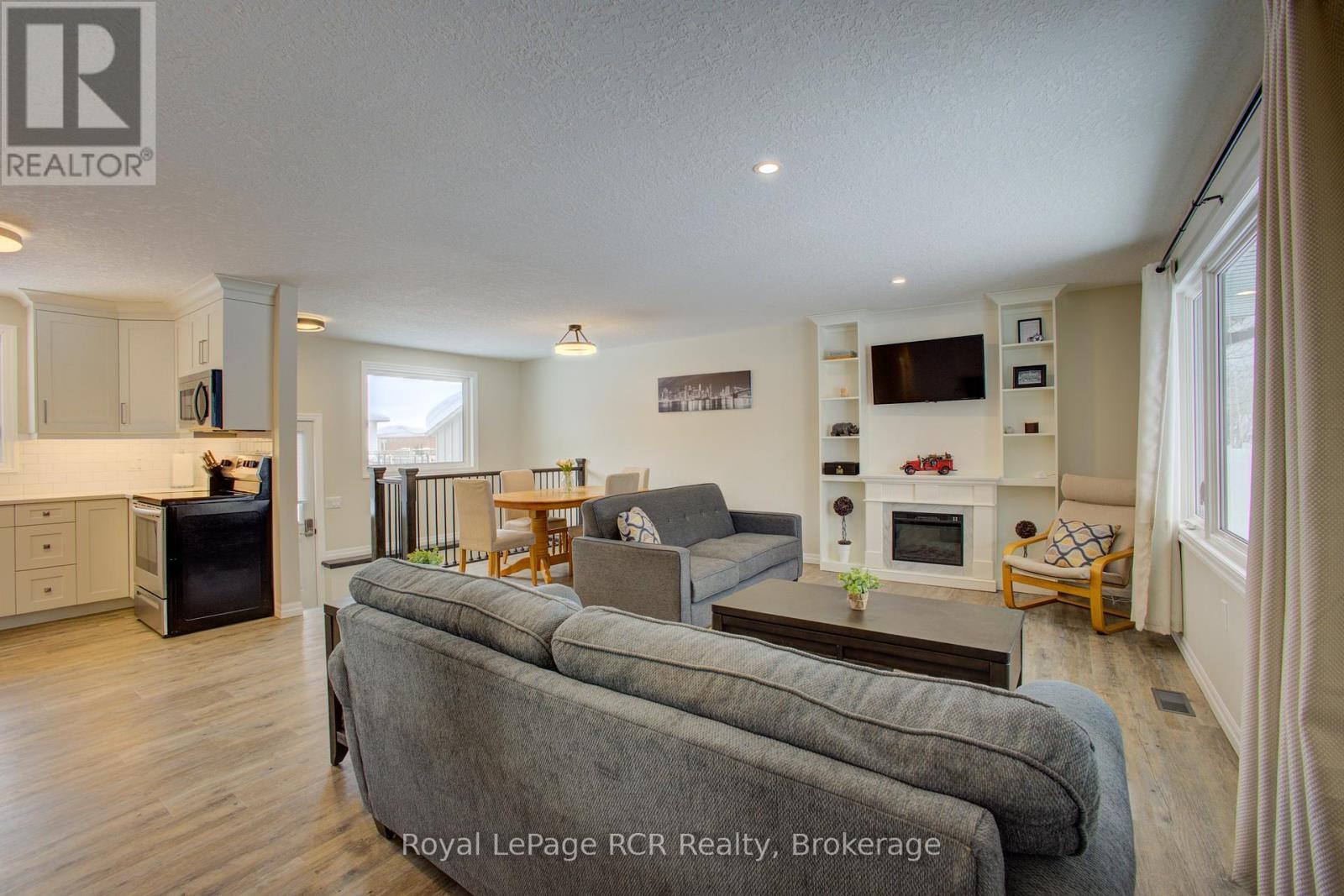 












620 ELM AVENUE N

,
North Perth (Listowel),




Ontario
N4W3G2

