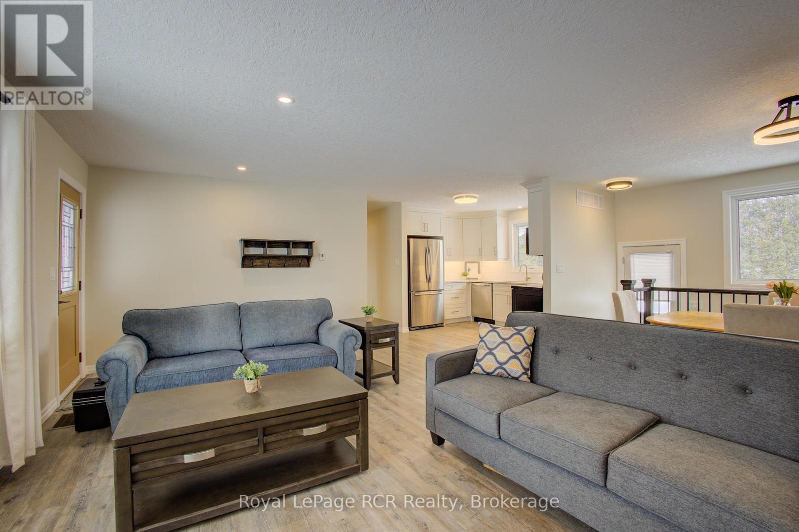 












620 ELM AVENUE N

,
North Perth (Listowel),




Ontario
N4W3G2

