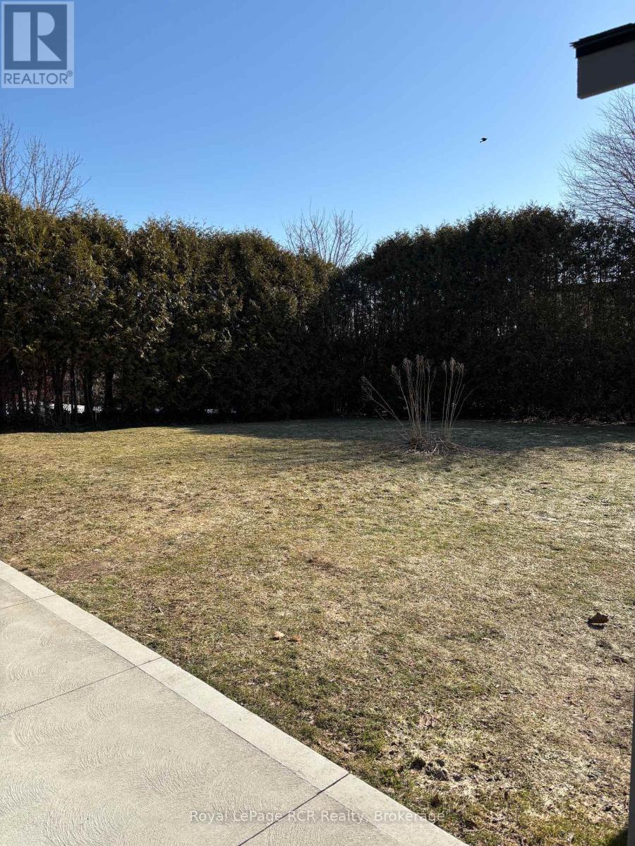 












620 ELM AVENUE N

,
North Perth (Listowel),




Ontario
N4W3G2

