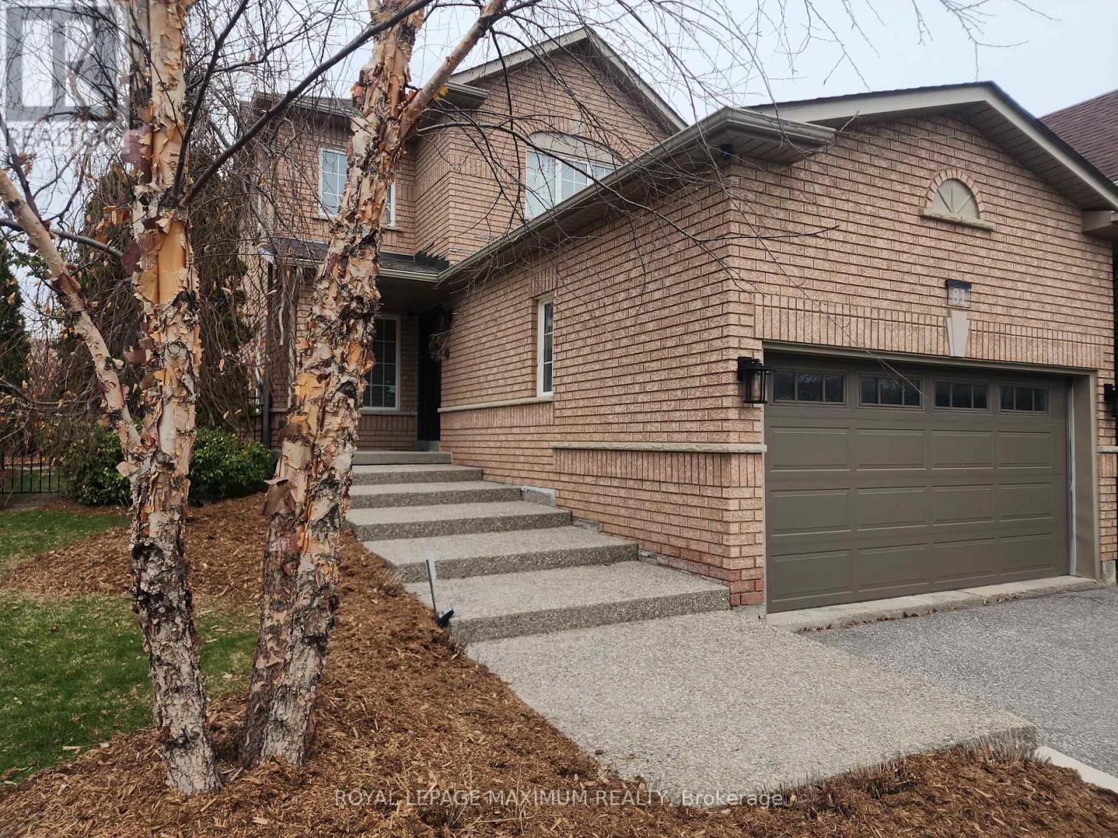 












81 THORNTON CRESCENT

,
Vaughan,




Ontario
L6A2T1

