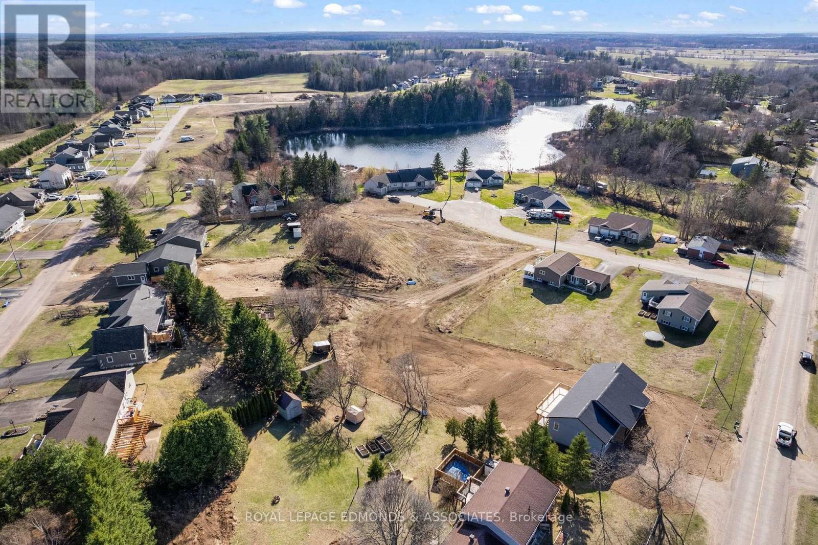 












5 MAPLEVIEW COURT

,
Whitewater Region,







Ontario
K0J1C0

