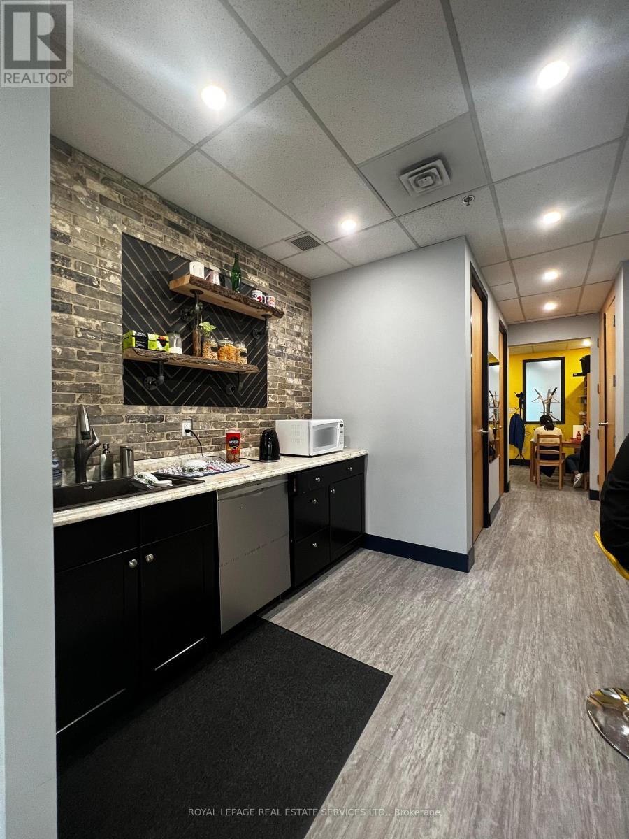 












216 - 2550 MATHESON BOULEVARD E

,
Mississauga,




Ontario
L4W4Z1

