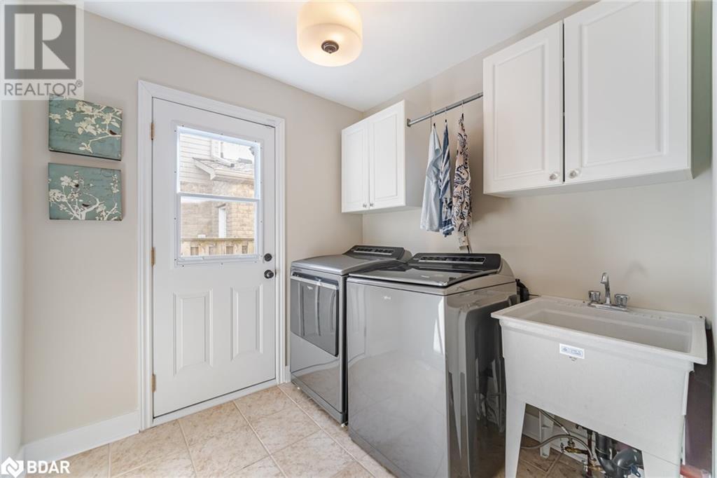 












515 CLOVER PARK Crescent

,
Milton,




Ontario
L9T4T6

