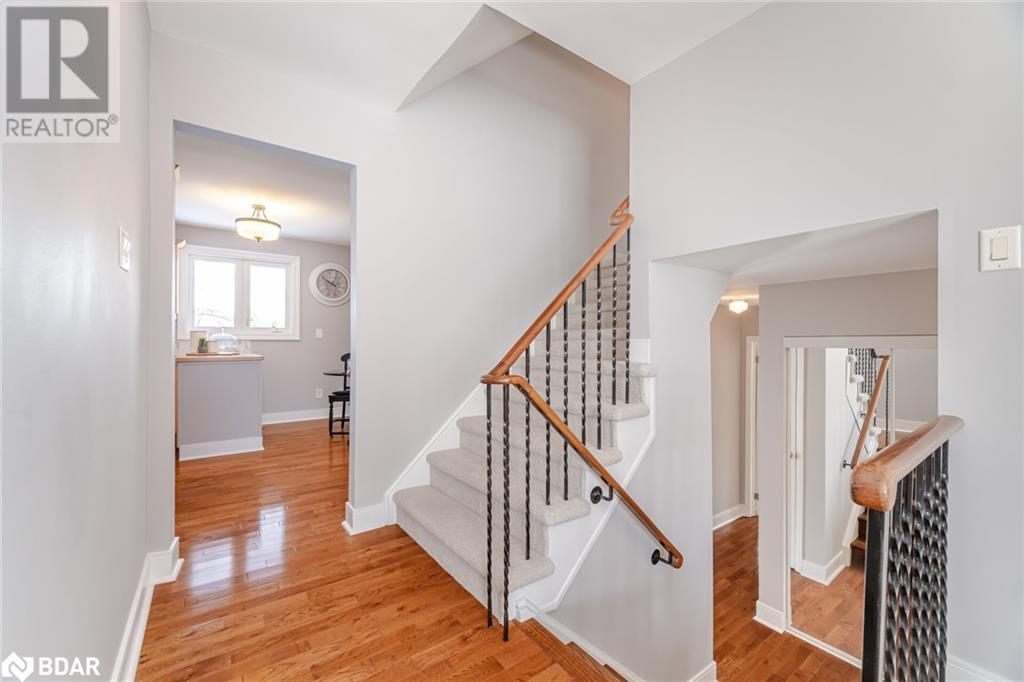 












515 CLOVER PARK Crescent

,
Milton,




Ontario
L9T4T6

