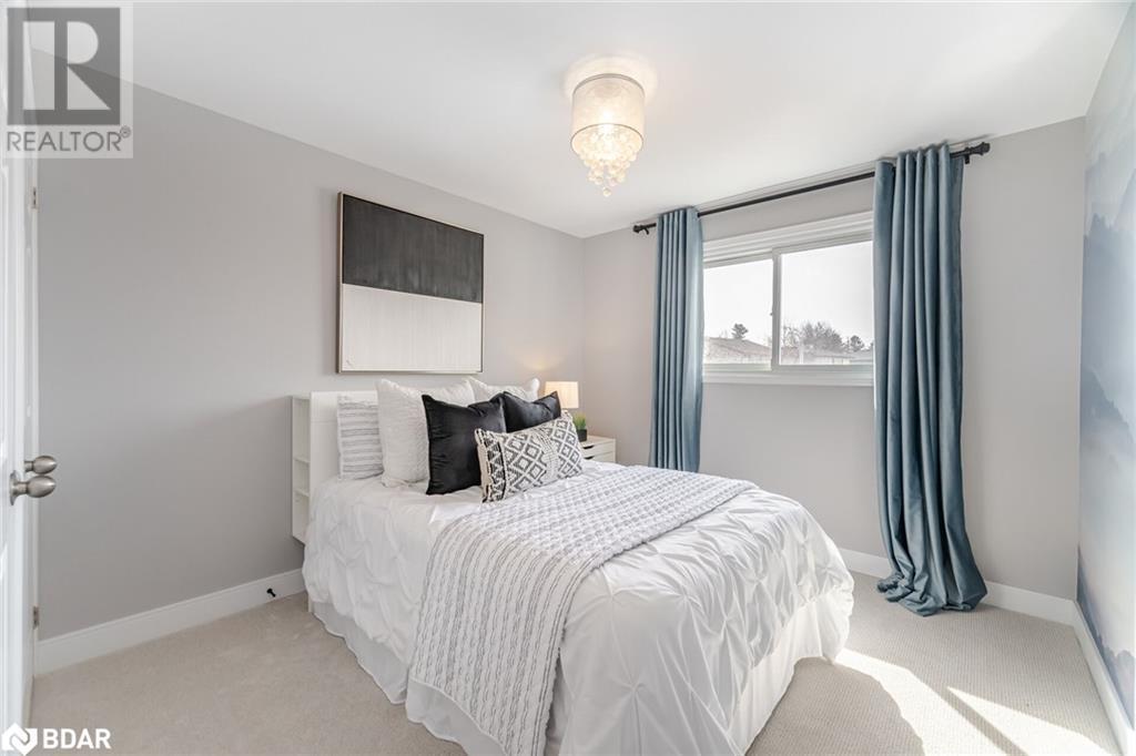 












515 CLOVER PARK Crescent

,
Milton,




Ontario
L9T4T6

