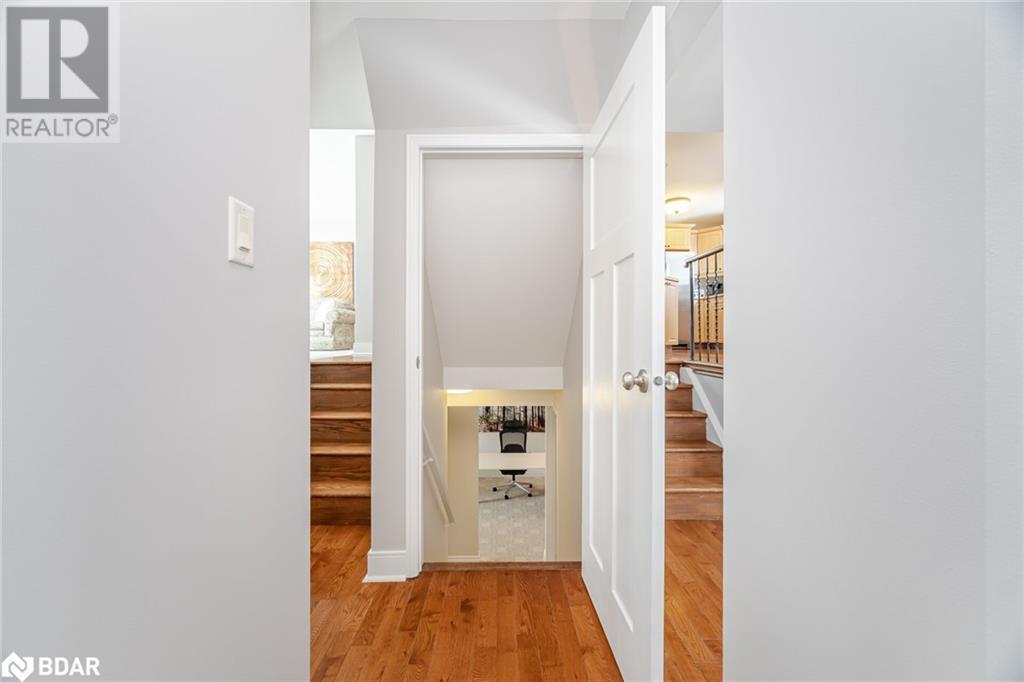 












515 CLOVER PARK Crescent

,
Milton,




Ontario
L9T4T6


