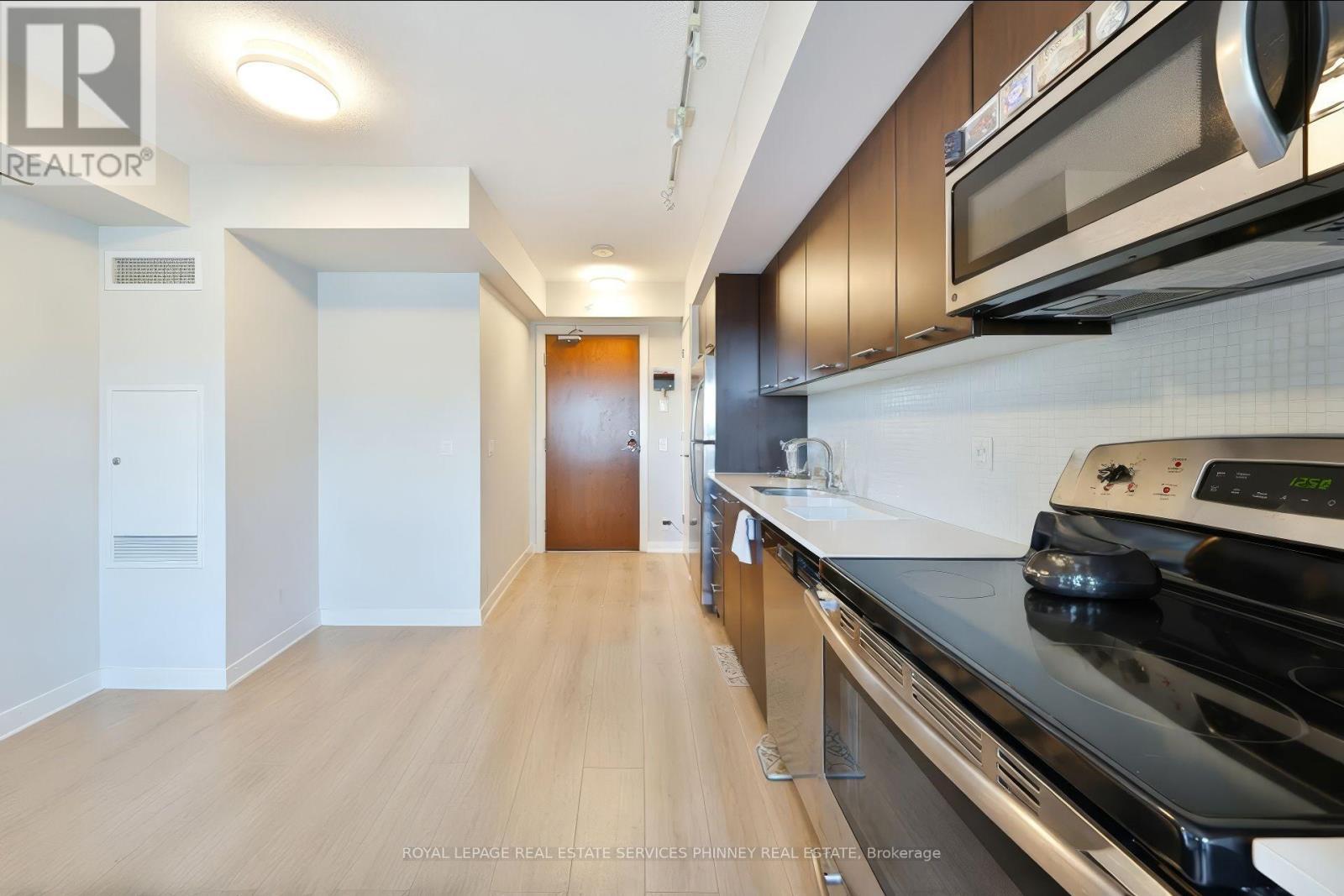












1310 - 2220 LAKESHORE BOULEVARD W

,
Toronto,




Ontario
M8V1A4

