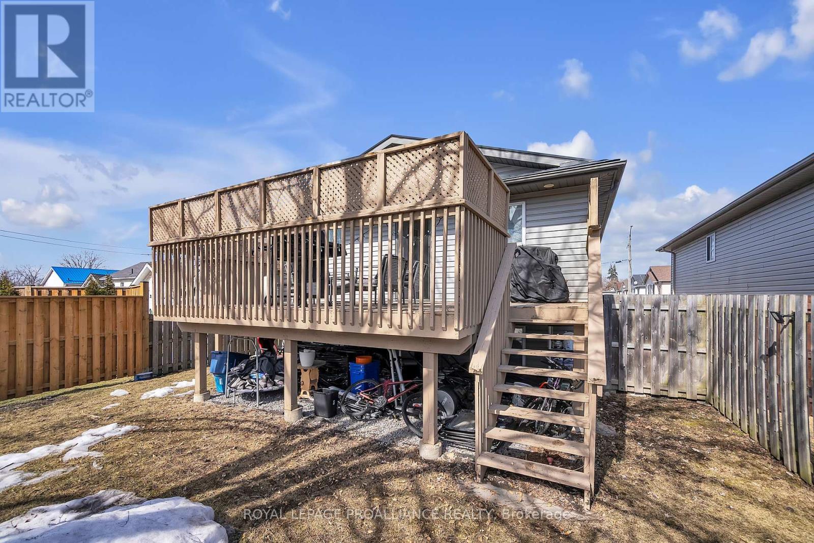 












25 EMILY STREET

,
Belleville (Belleville Ward),




Ontario
K8N2P4

