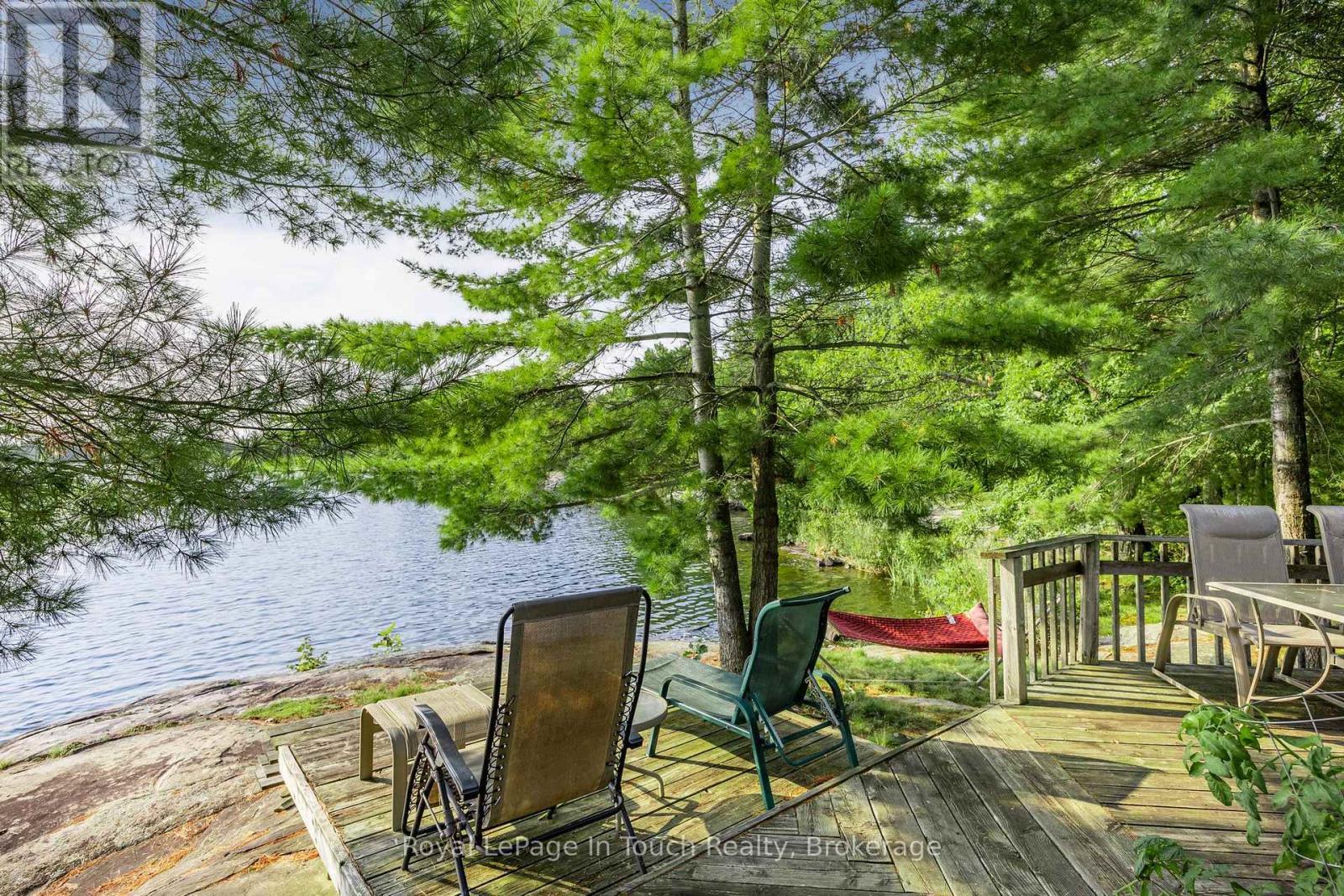 












1916 SIX MILE LAKE SHORE

,
Georgian Bay (Baxter),




Ontario
L0K1S0

