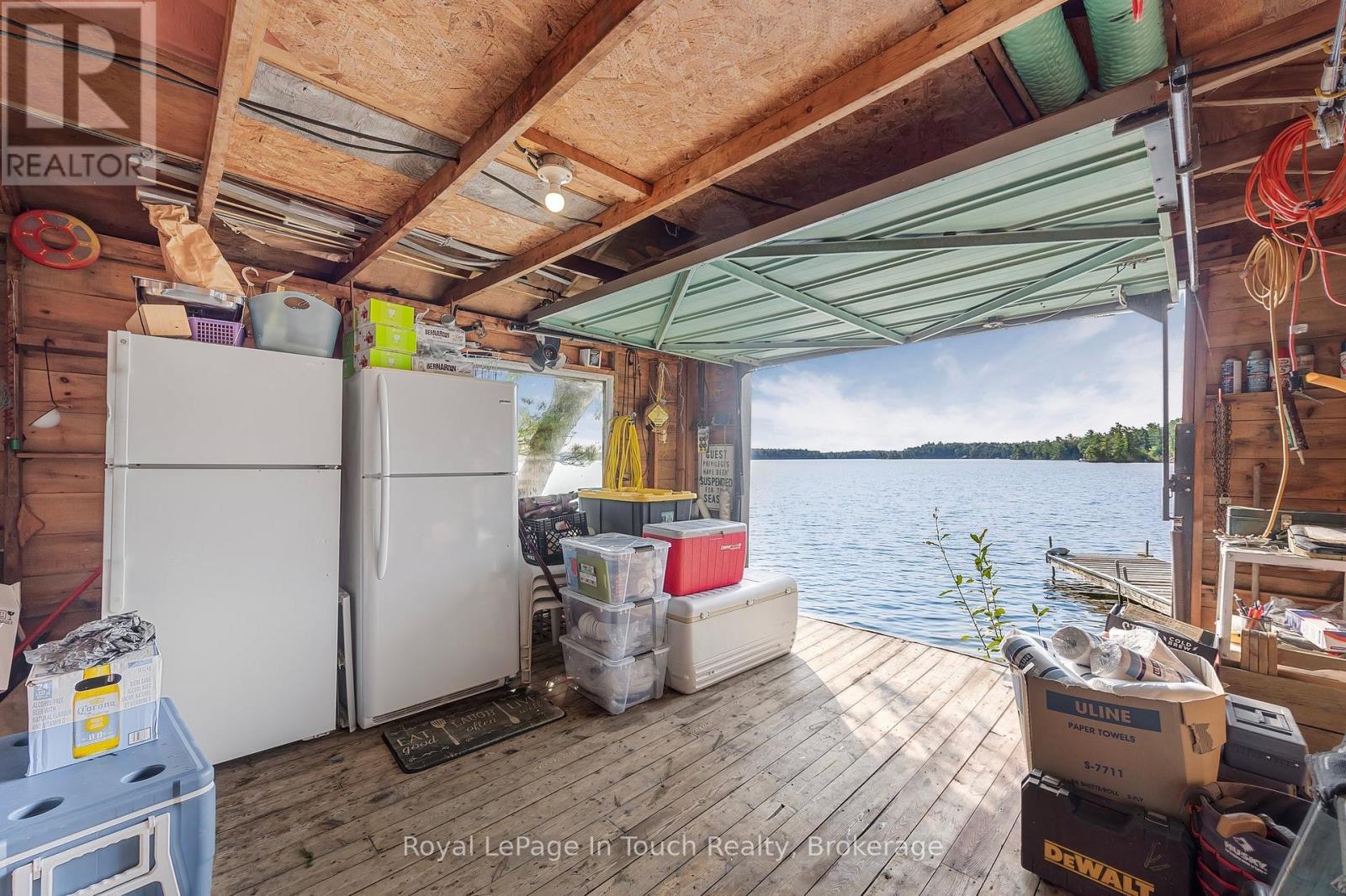 












1916 SIX MILE LAKE SHORE

,
Georgian Bay (Baxter),




Ontario
L0K1S0

