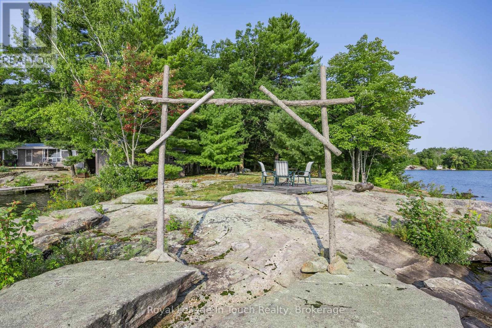












1916 SIX MILE LAKE SHORE

,
Georgian Bay (Baxter),




Ontario
L0K1S0

