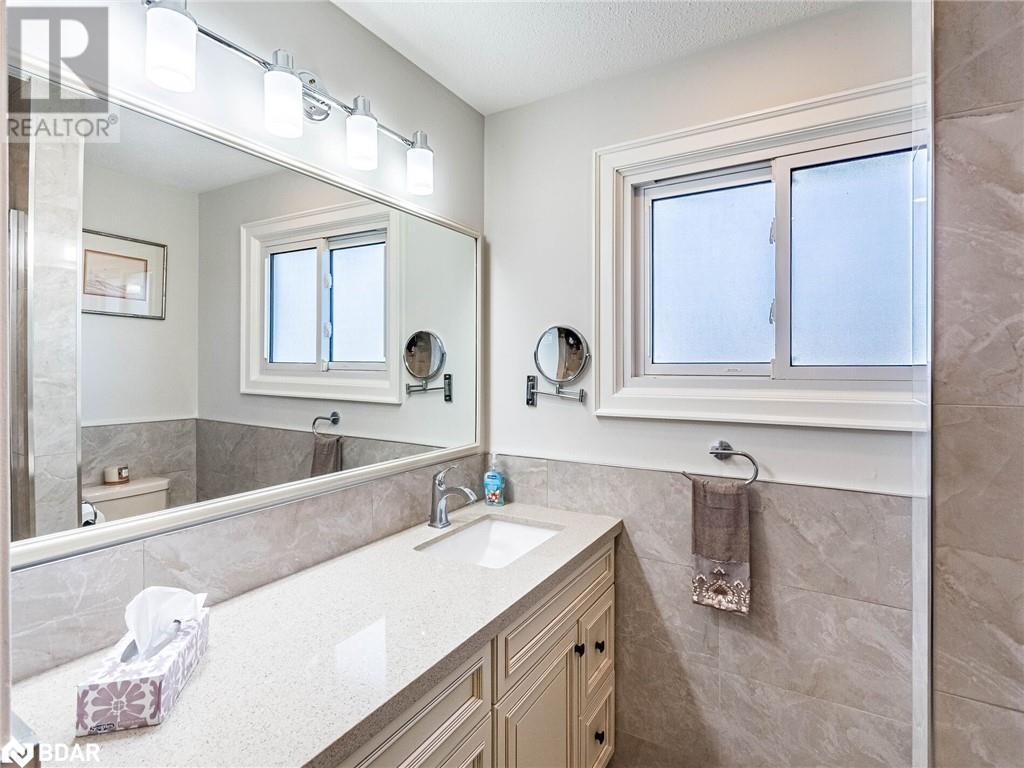 












179 LAURENTIAN Drive

,
Kitchener,




Ontario
N2E2G1

