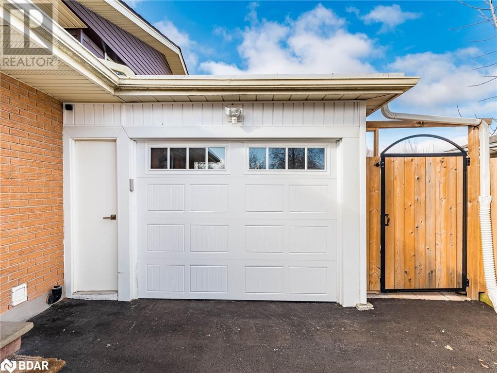 












179 LAURENTIAN Drive

,
Kitchener,




Ontario
N2E2G1

