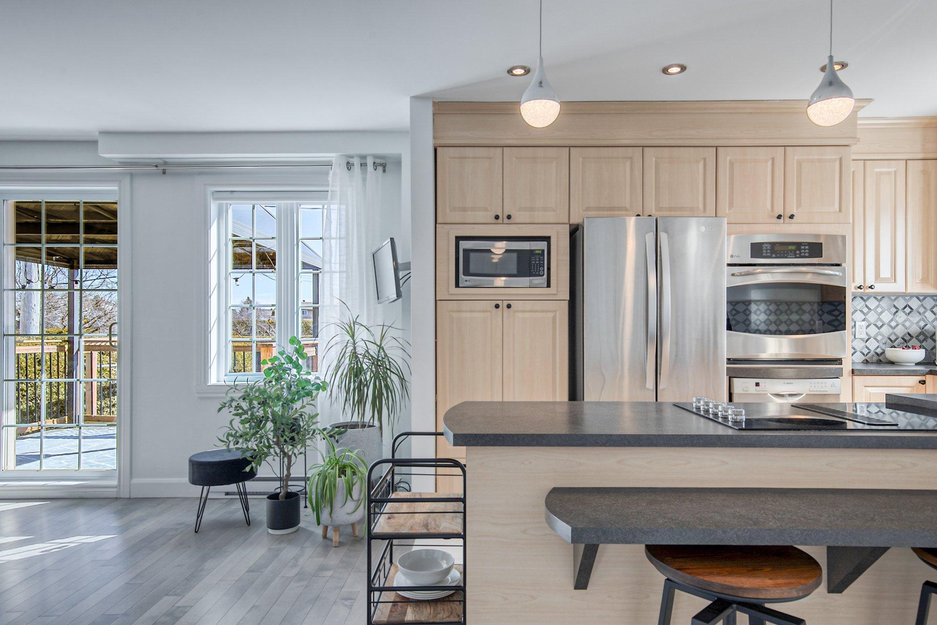 









7154


Rue Louis-Hébert

,
Longueuil (Saint-Hubert),




QC
J3Y8E9

