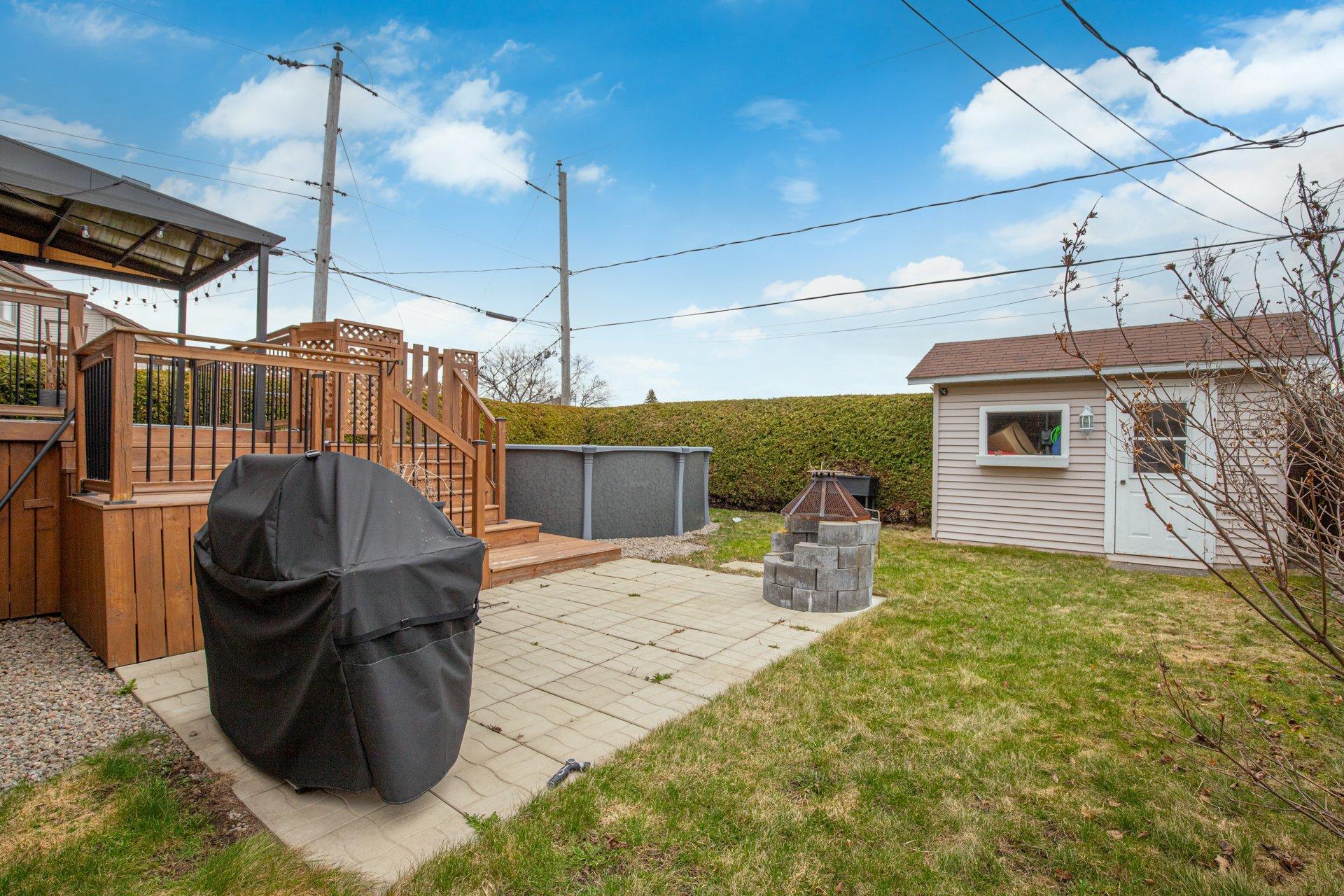









7154


Rue Louis-Hébert

,
Longueuil (Saint-Hubert),




QC
J3Y8E9

