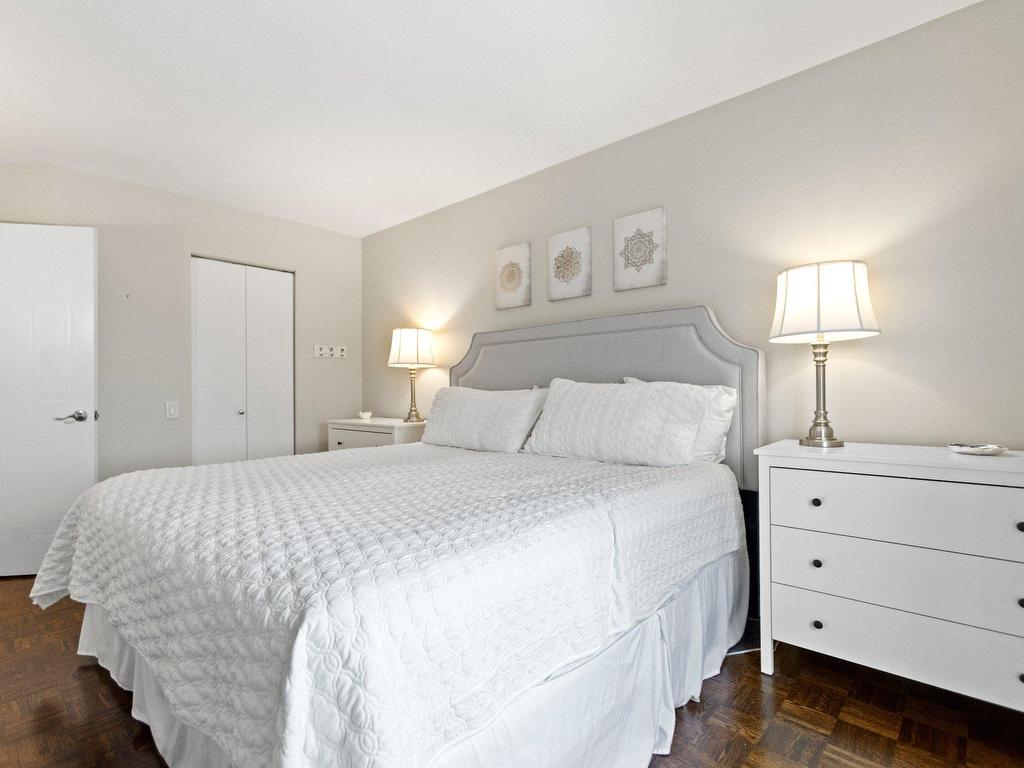 









205

 - 409


Av. Dorval

,
Dorval,




QC
H9S3H2

