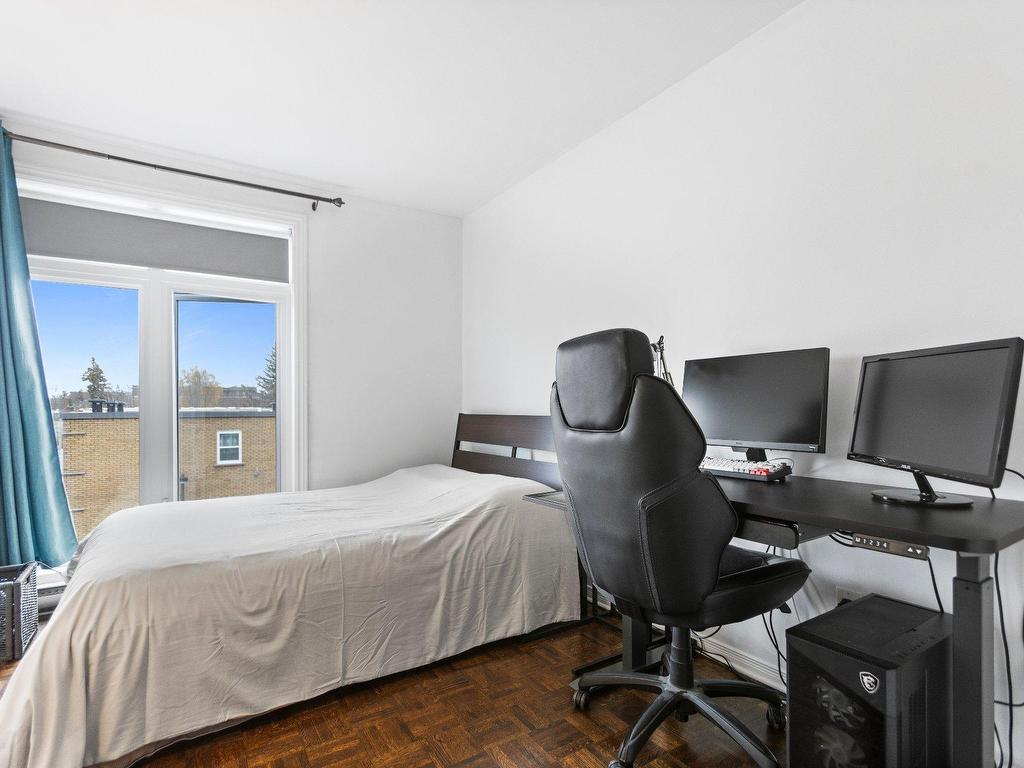 









205

 - 409


Av. Dorval

,
Dorval,




QC
H9S3H2


