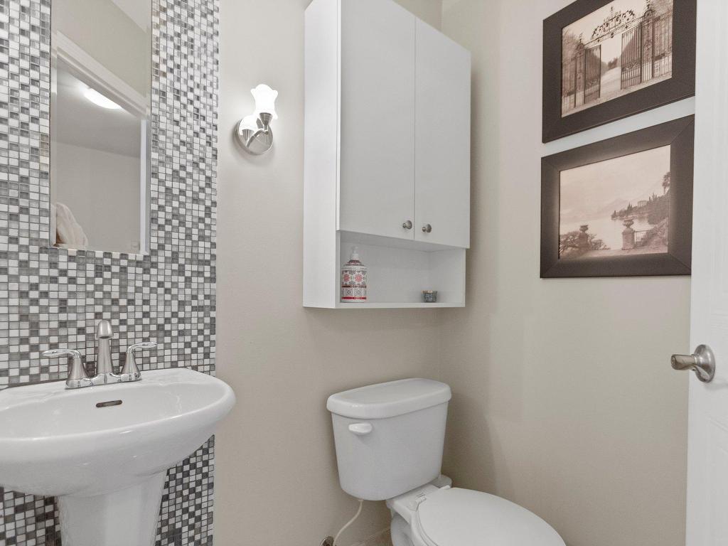 









205

 - 409


Av. Dorval

,
Dorval,




QC
H9S3H2

