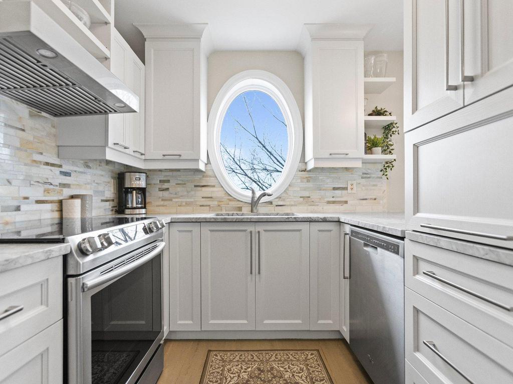









205

 - 409


Av. Dorval

,
Dorval,




QC
H9S3H2


