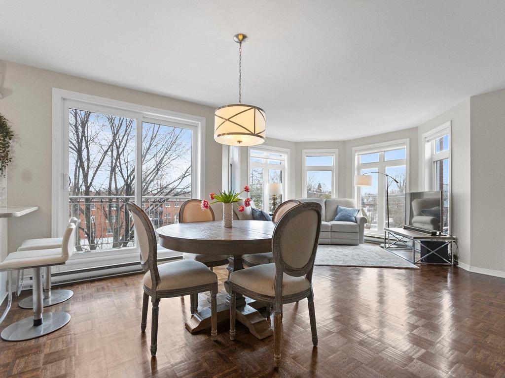









205

 - 409


Av. Dorval

,
Dorval,




QC
H9S3H2

