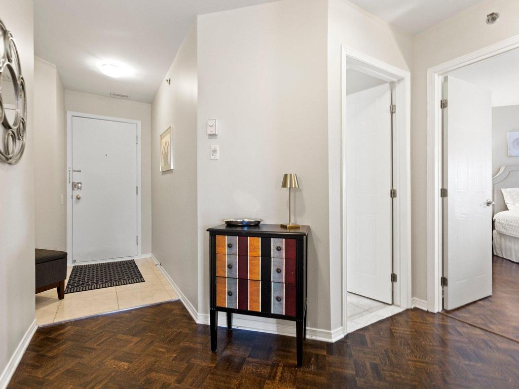 









205

 - 409


Av. Dorval

,
Dorval,




QC
H9S3H2

